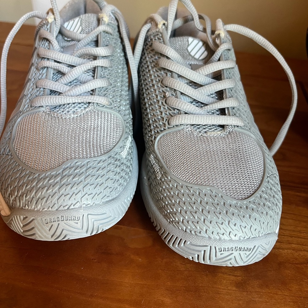 K-Swiss Women's Express Light Pickleball Shoe ~ Size 6WIDE